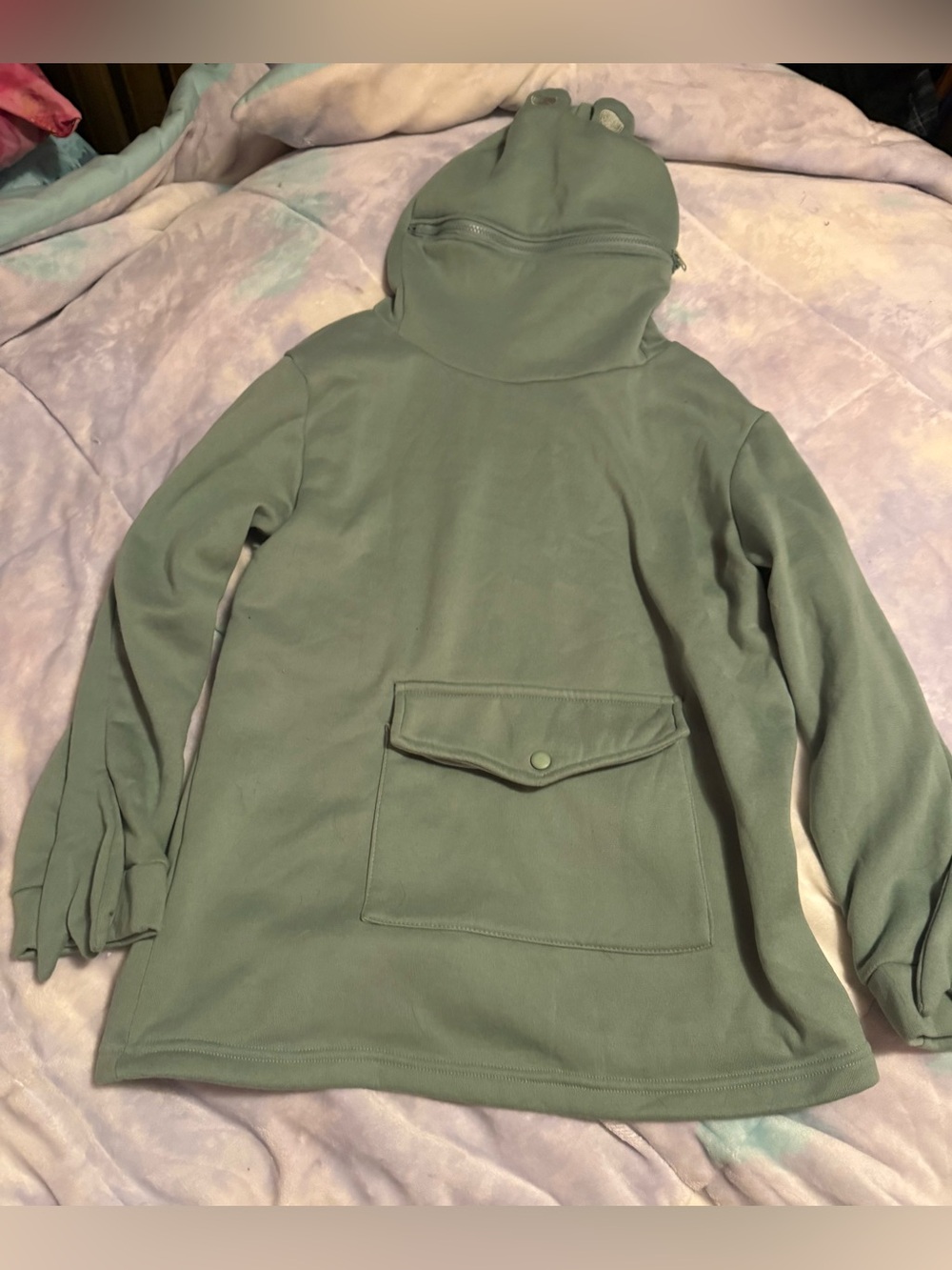Women’s Sage Green Pullover Hoodie Sweatshirt